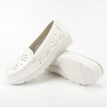 Platform White Design Nursing Shoes