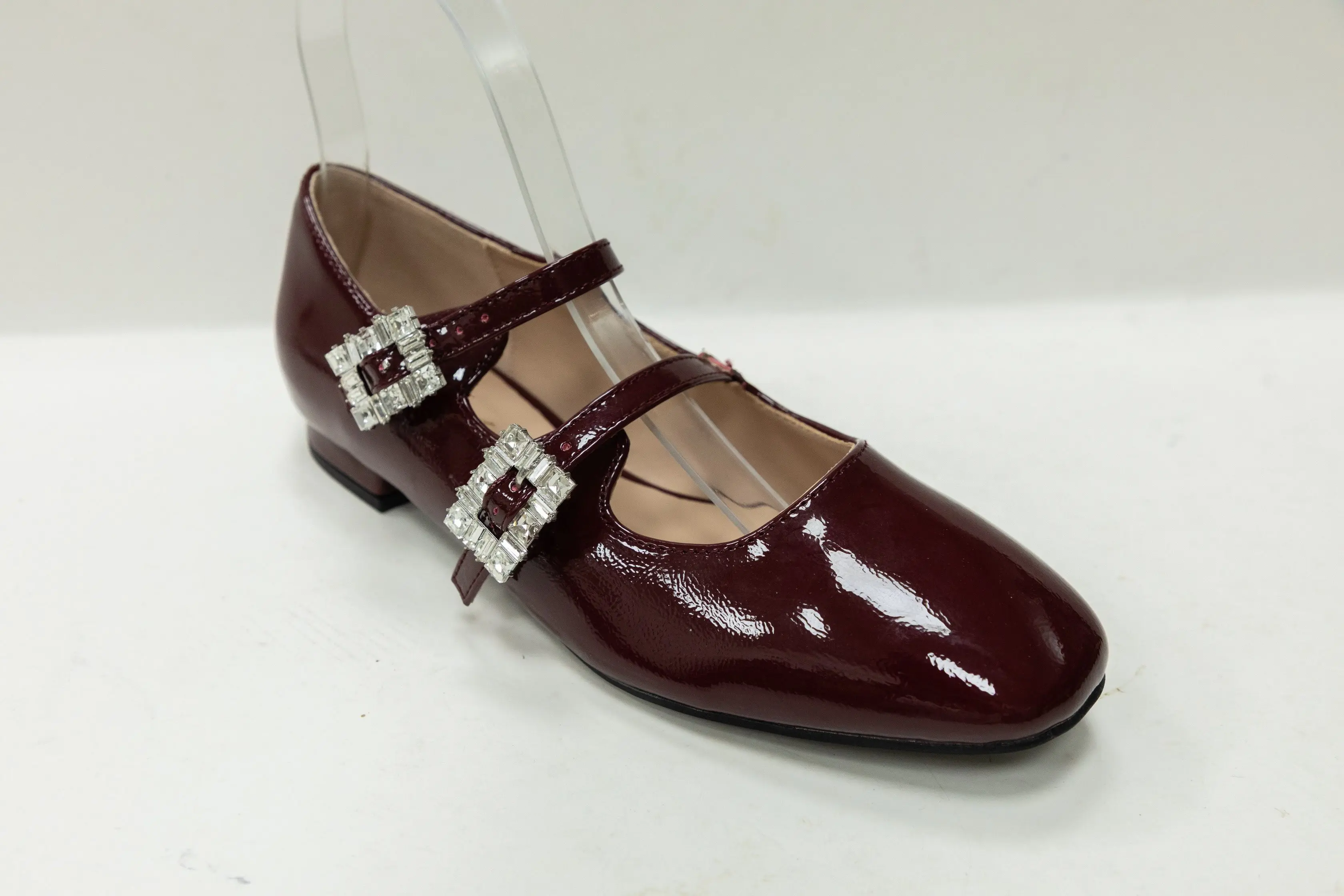 OEM ODM Custom Burgundy Patent PU Ladies Ballerina Shoes with Double Buckle Strap Decoration