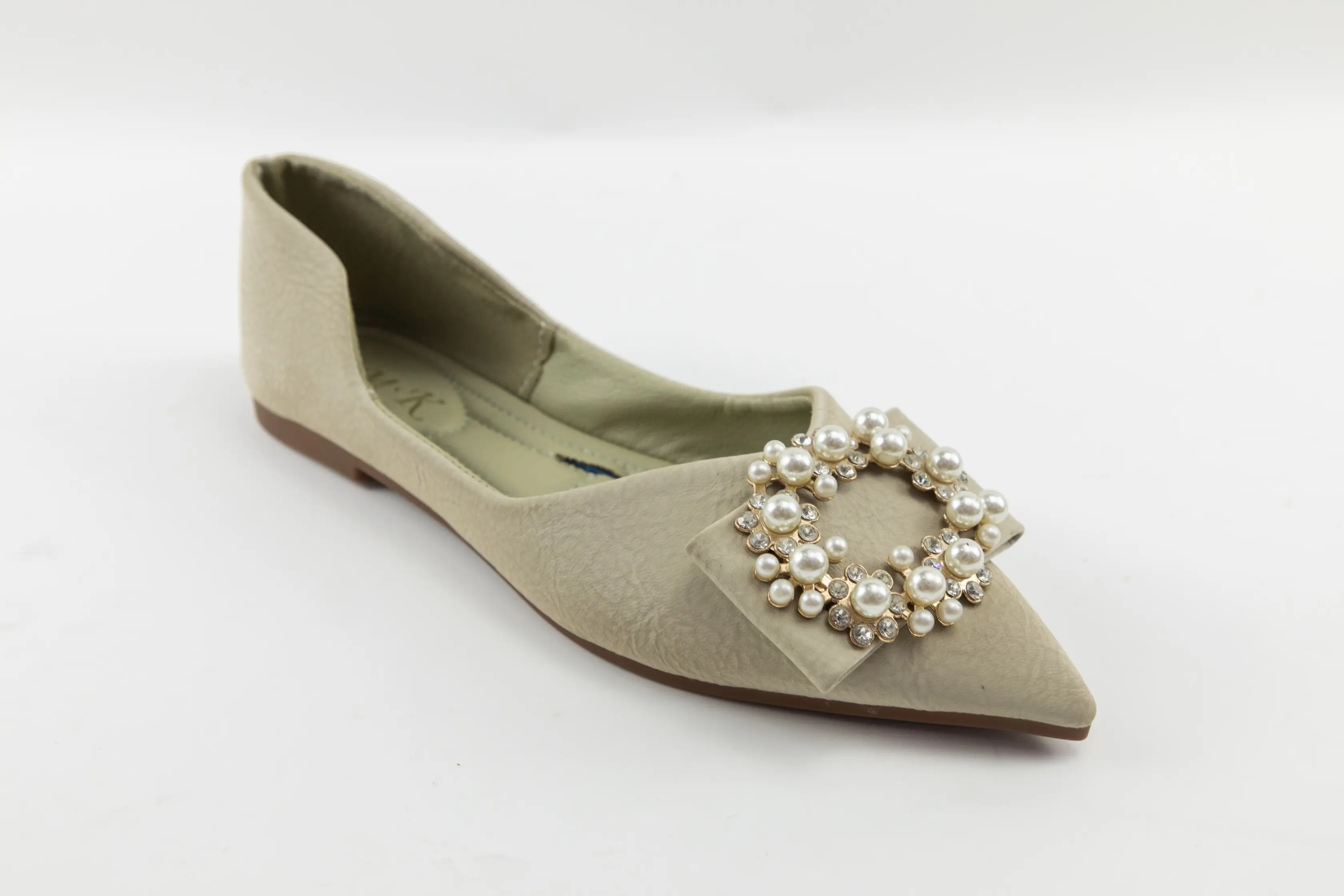 Custom Beige PU Ladies Ballerina Flats with Pearl and Rhinestone Buckle Decoration